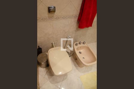 Apartamento à venda com 188m², 4 quartos e 1 vaga Apartamento à venda com 188m², 4 quartos e 1 vagaBanheiro do Quarto 3