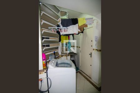 Apartamento à venda com 188m², 4 quartos e 1 vaga Apartamento à venda com 188m², 4 quartos e 1 vagaÁrea de Serviço