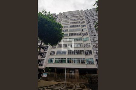 Apartamento à venda com 188m², 4 quartos e 1 vaga Apartamento à venda com 188m², 4 quartos e 1 vagaFachada