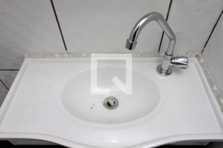 Banheiro de kitnet/studio para alugar com 0 quarto, 30m² em Campos Elíseos, São Paulo
