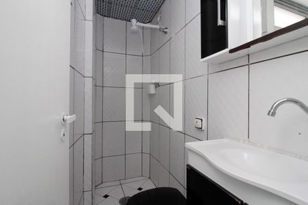 Banheiro de kitnet/studio para alugar com 0 quarto, 30m² em Campos Elíseos, São Paulo