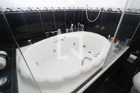 Casa à venda com 300m², 4 quartos e 2 vagasBanheiro da Suíte 1