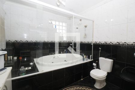 Casa à venda com 300m², 4 quartos e 2 vagasBanheiro da Suíte 1