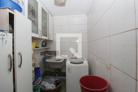 Casa à venda com 300m², 4 quartos e 2 vagasÁrea de Serviço