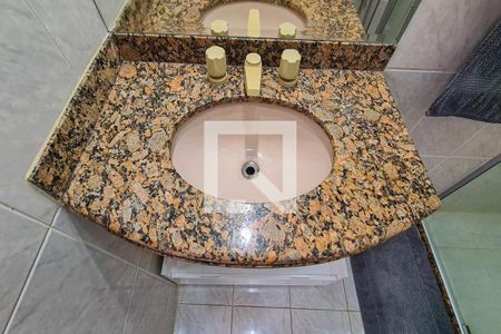 Apartamento à venda com 57m², 2 quartos e 1 vagaBanheiro Social