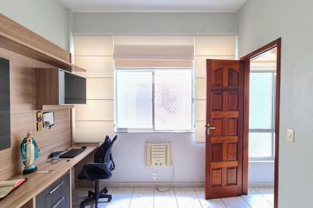 Apartamento à venda com 57m², 2 quartos e 1 vagaQuarto 2