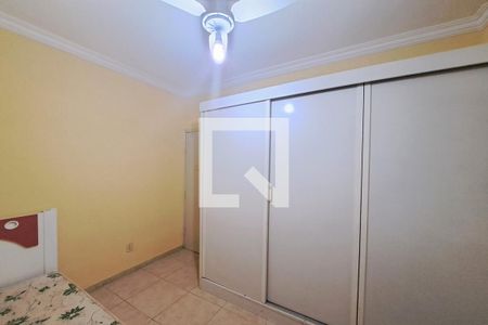 Apartamento à venda com 70m², 2 quartos e 2 vagasQuarto 2