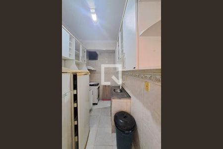 Apartamento à venda com 70m², 2 quartos e 2 vagasCozinha