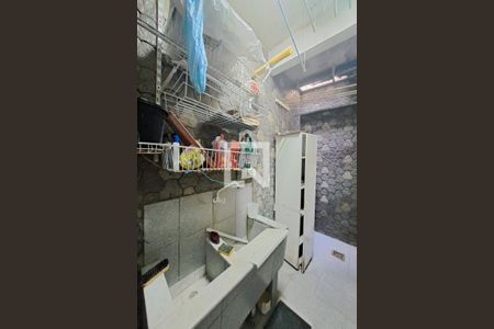 Apartamento à venda com 70m², 2 quartos e 2 vagasÁrea de Serviço