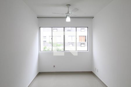 Sala de apartamento para alugar com 2 quartos, 50m² em Freguesia (jacarepaguá), Rio de Janeiro