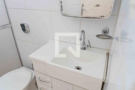 Banheiro de apartamento para alugar com 1 quarto, 46m² em São Domingos, Niterói