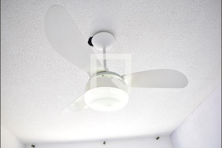 Sala - Ventilador de Teto de apartamento para alugar com 2 quartos, 45m² em Guaratiba, Rio de Janeiro