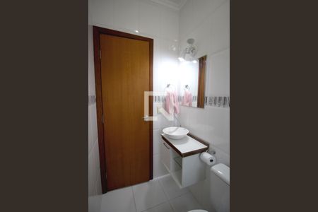 Casa para alugar com 110m², 3 quartos e 3 vagasBanheiro