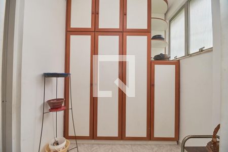 Apartamento à venda com 120m², 4 quartos e 1 vaga Apartamento à venda com 120m², 4 quartos e 1 vagaQuarto de Serviço