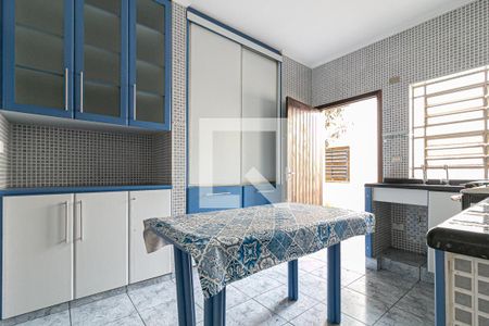 Casa à venda com 312m², 4 quartos e 4 vagasCozinha