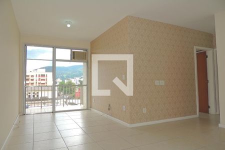 Sala de apartamento para alugar com 2 quartos, 70m² em Freguesia de Jacarepaguá, Rio de Janeiro