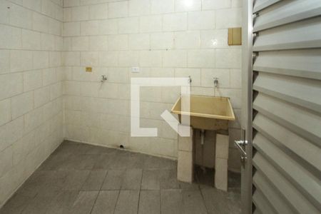 Área de Serviço de casa para alugar com 2 quartos, 150m² em Jardim São Gabriel, São Paulo