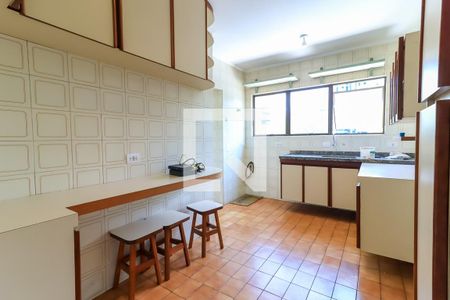 Apartamento à venda com 128m², 3 quartos e 2 vagasCozinha