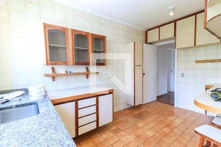 Apartamento à venda com 128m², 3 quartos e 2 vagasCozinha