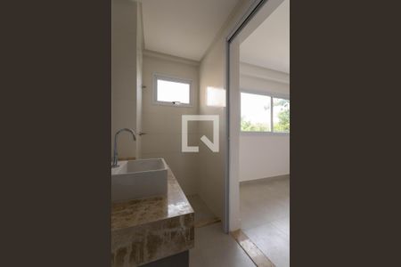 Apartamento à venda com 57m², 2 quartos e 1 vaga Apartamento à venda com 57m², 2 quartos e 1 vagaBanheiro da Suíte