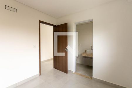 Suite de apartamento à venda com 2 quartos, 57m² em Vila Rosa, Goiânia