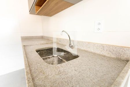 Apartamento à venda com 57m², 2 quartos e 1 vaga Apartamento à venda com 57m², 2 quartos e 1 vagaCozinha e Área de Serviço