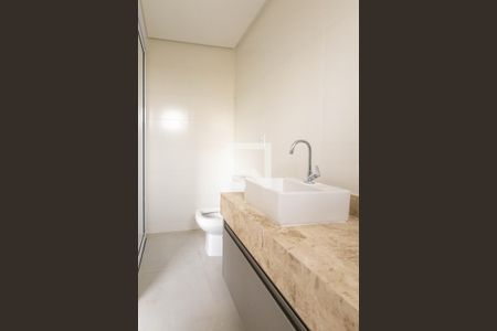 Apartamento à venda com 57m², 2 quartos e 1 vaga Apartamento à venda com 57m², 2 quartos e 1 vagaBanheiro da Suíte