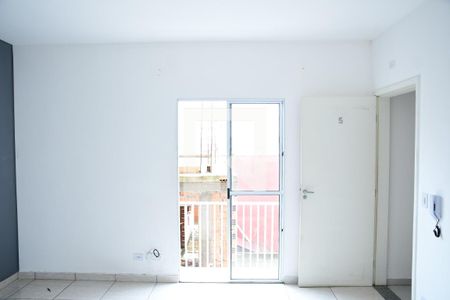 Sala de apartamento para alugar com 2 quartos, 50m² em Jardim Araruama, Cotia
