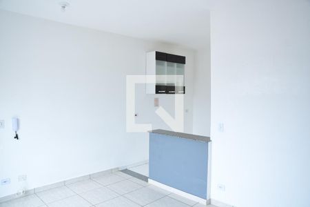 Sala de apartamento para alugar com 2 quartos, 50m² em Jardim Araruama, Cotia