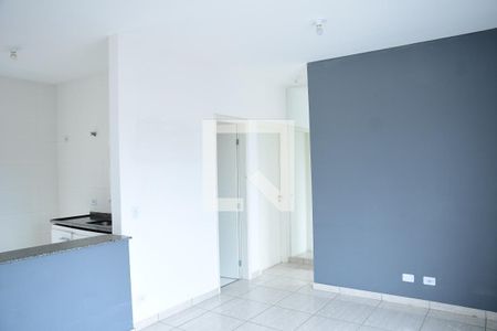 Sala de apartamento para alugar com 2 quartos, 50m² em Jardim Araruama, Cotia