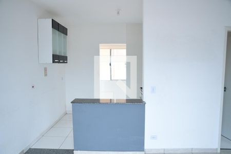 Sala de apartamento para alugar com 2 quartos, 50m² em Jardim Araruama, Cotia