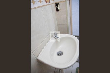 Casa à venda com 140m², 3 quartos e 2 vagasBanheiro 3