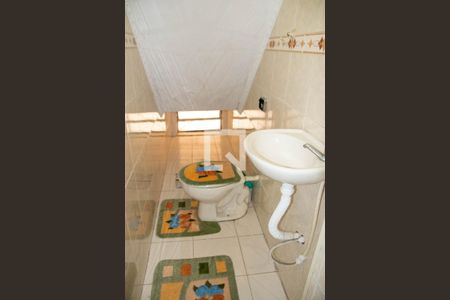 Casa à venda com 140m², 3 quartos e 2 vagasBanheiro 3