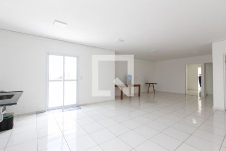Apartamento para alugar com 55m², 2 quartos e 1 vaga Apartamento para alugar com 55m², 2 quartos e 1 vagaÁrea Comum - Salão de Festa