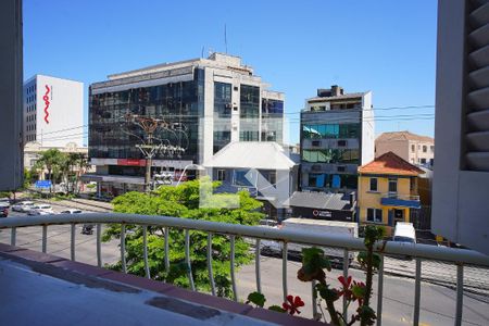 Quarto 1 - Vista de apartamento à venda com 3 quartos, 117m² em Floresta, Porto Alegre