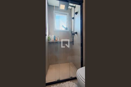 Apartamento para alugar com 136m², 3 quartos e 3 vagas Apartamento para alugar com 136m², 3 quartos e 3 vagasBanheiro da Suíte master