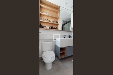 Apartamento para alugar com 136m², 3 quartos e 3 vagas Apartamento para alugar com 136m², 3 quartos e 3 vagasBanheiro da Suíte 2