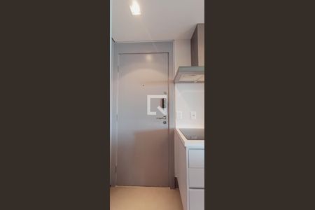Apartamento para alugar com 136m², 3 quartos e 3 vagas Apartamento para alugar com 136m², 3 quartos e 3 vagasCozinha - Entrada de Serviço