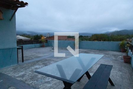 Casa de condomínio à venda com 320m², 6 quartos e 1 vagaTerraço