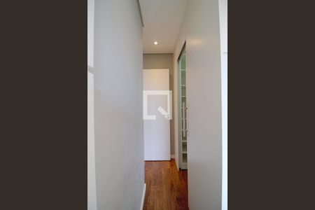 Apartamento à venda com 71m², 2 quartos e 2 vagas Apartamento à venda com 71m², 2 quartos e 2 vagasSuíte