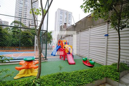 Apartamento à venda com 71m², 2 quartos e 2 vagas Apartamento à venda com 71m², 2 quartos e 2 vagasÁrea comum - Playground