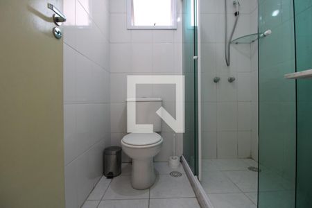 Apartamento à venda com 74m², 3 quartos e 1 vagaBanheiro da suíte