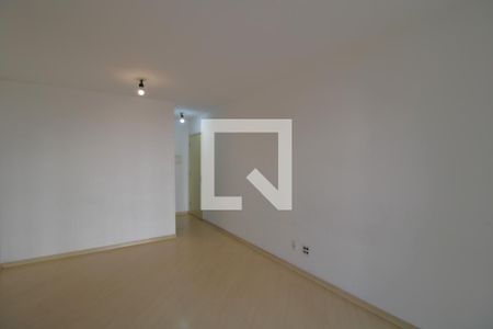 Sala de apartamento à venda com 3 quartos, 74m² em Usina Piratininga, São Paulo