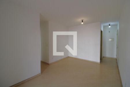 Sala de apartamento à venda com 3 quartos, 74m² em Usina Piratininga, São Paulo