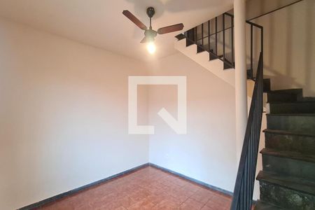 Sala de casa para alugar com 1 quarto, 60m² em Piedade, Rio de Janeiro