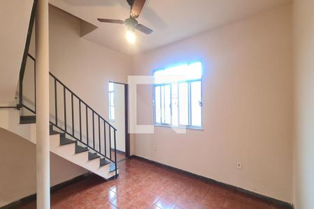 Sala de casa para alugar com 1 quarto, 60m² em Piedade, Rio de Janeiro