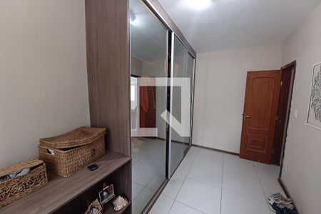 Casa à venda com 550m², 3 quartos e 2 vagas Casa à venda com 550m², 3 quartos e 2 vagasCloset