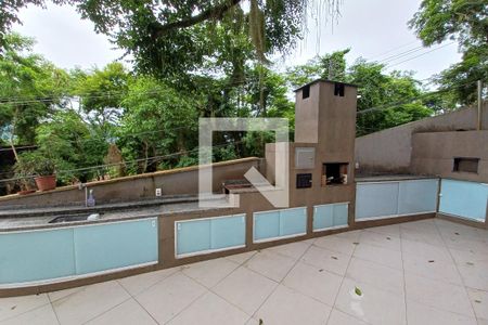 Casa à venda com 550m², 3 quartos e 2 vagas Casa à venda com 550m², 3 quartos e 2 vagasChurrasqueira