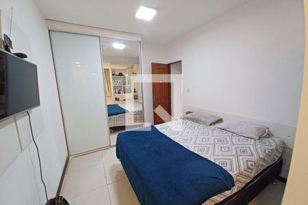 Casa à venda com 550m², 3 quartos e 2 vagas Casa à venda com 550m², 3 quartos e 2 vagasQuarto 2