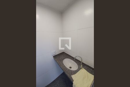 Casa à venda com 550m², 3 quartos e 2 vagas Casa à venda com 550m², 3 quartos e 2 vagasBanheiro da Churrasqueira